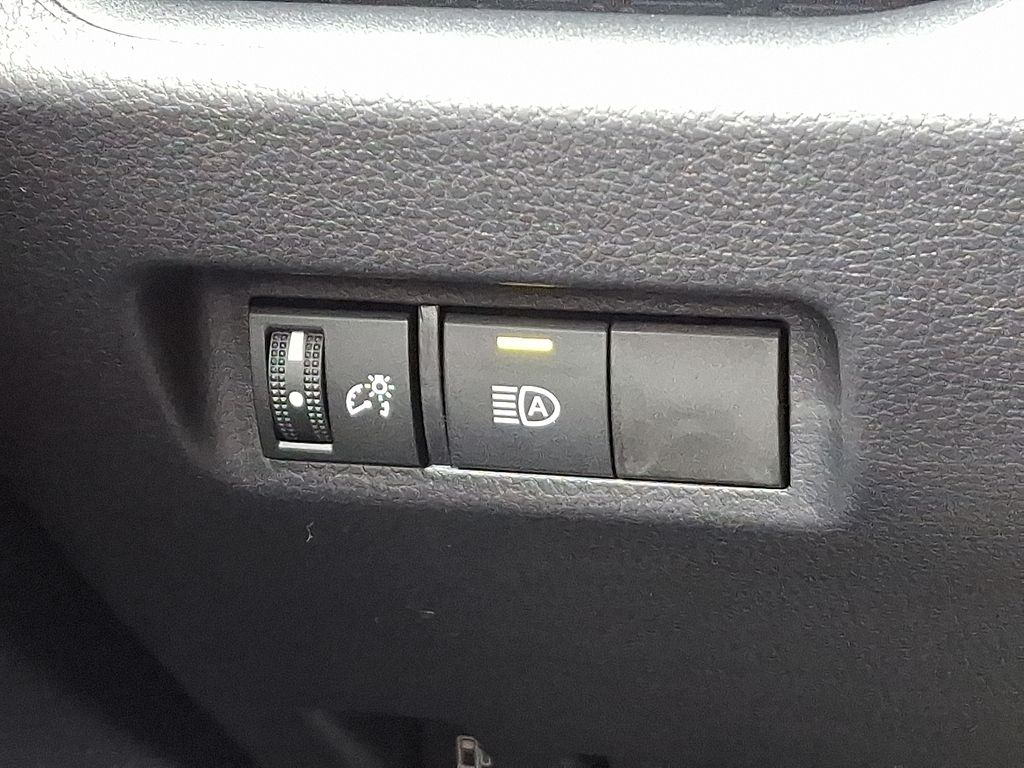 Thumbnail: 2025 Toyota RAV4 - 23