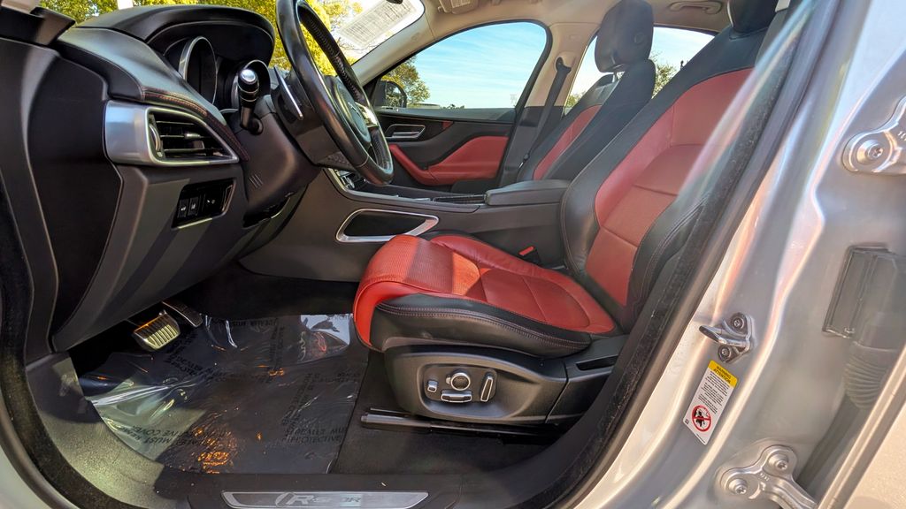 Used 2018 Jaguar F-PACE 25t R-Sport 4D Sport Utility