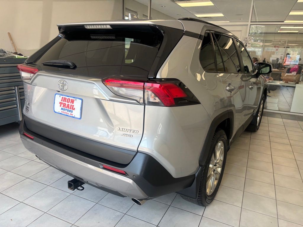 Used 2019 Toyota RAV4 SUV