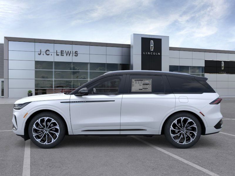 2025 Lincoln Nautilus Reserve