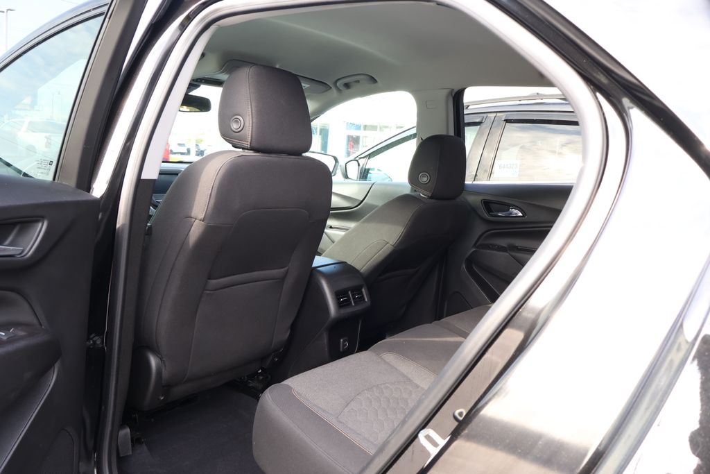 Thumbnail: 2021 Chevrolet Equinox - 31