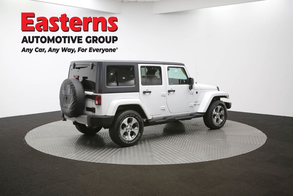Used 2018 White Jeep Unlimited Sahara image 40