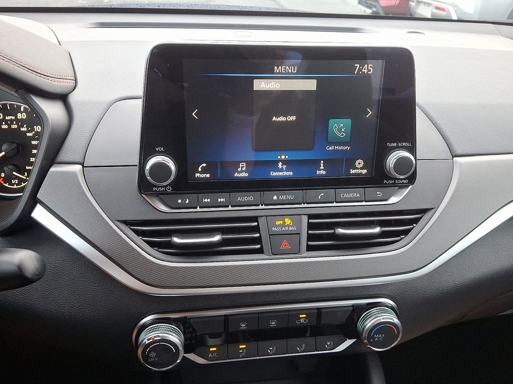 Thumbnail: 2025 Nissan Altima - 8