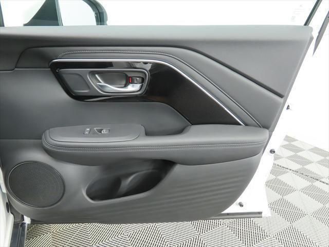 Thumbnail: 2025 Acura ADX - 25