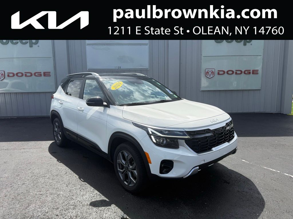 Clear White/Black Roof 2024 Kia Seltos S AWD SUV / Crossover All-Wheel Drive Continuously Variable Transmission