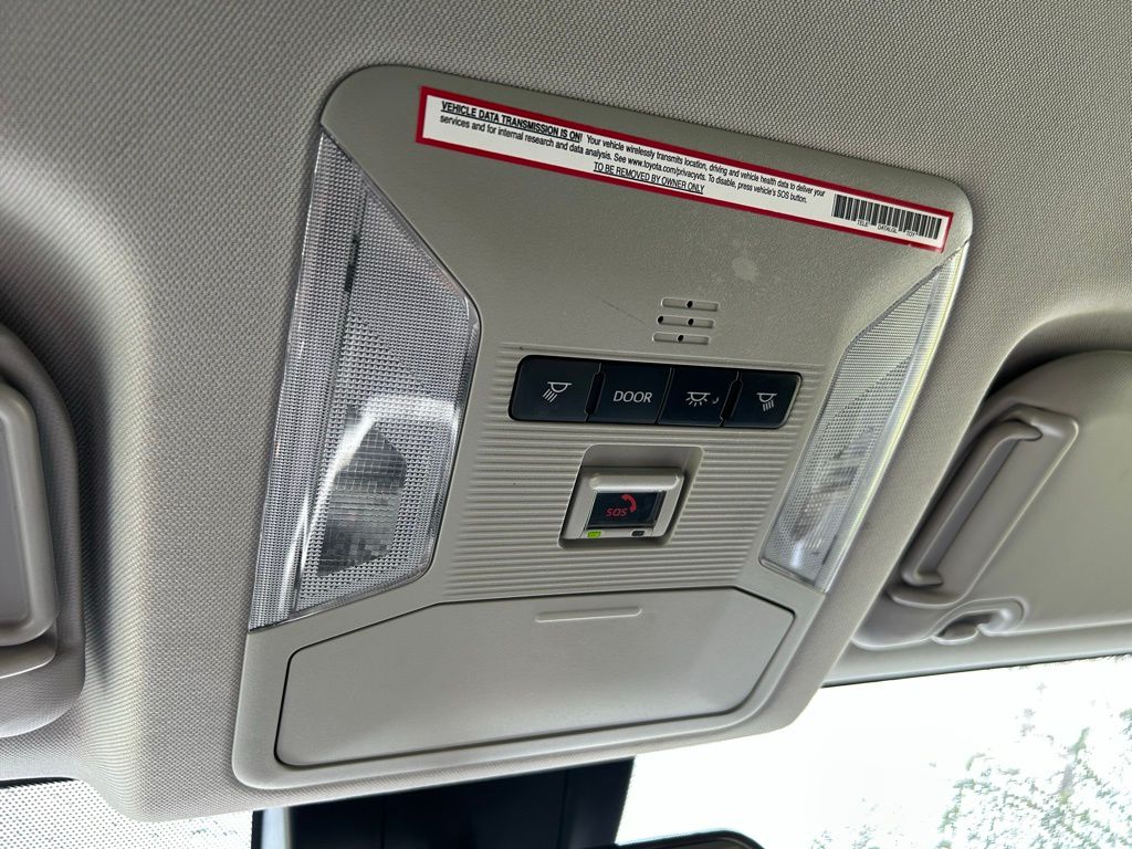 Thumbnail: 2022 Toyota RAV4 - 29