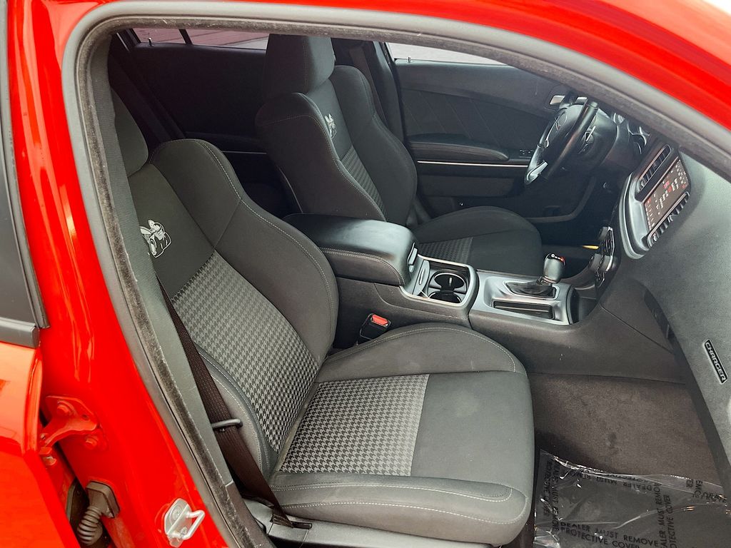 Used 2019 Orange Dodge R/T Scat Pack image 27