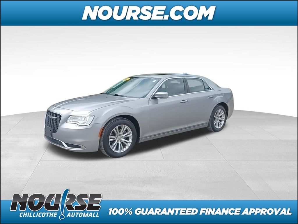 2017 Chrysler 300 Limited photo