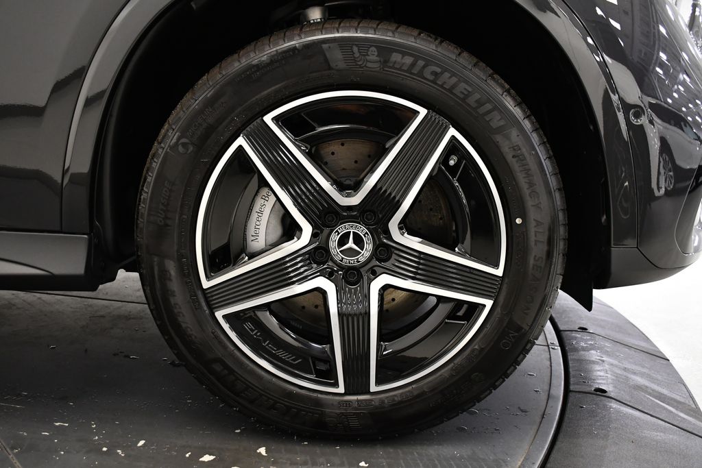 Thumbnail: 2026 Mercedes-Benz GLC - 15