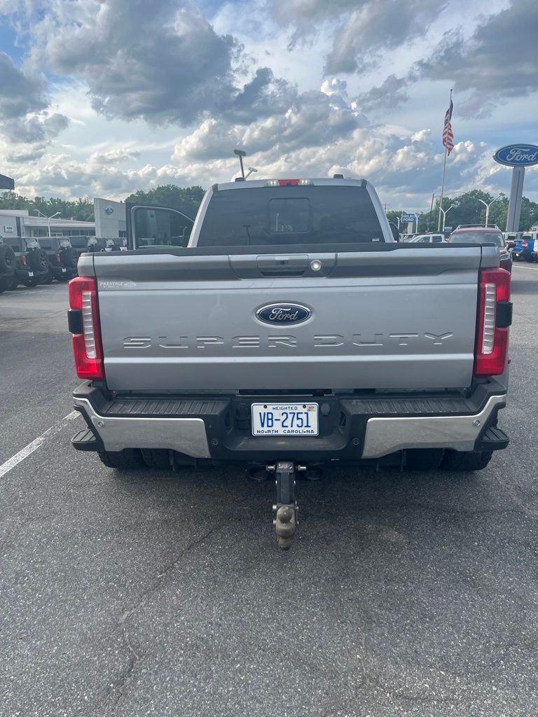 Used 2024 Silver Metallic Ford Lariat image 10