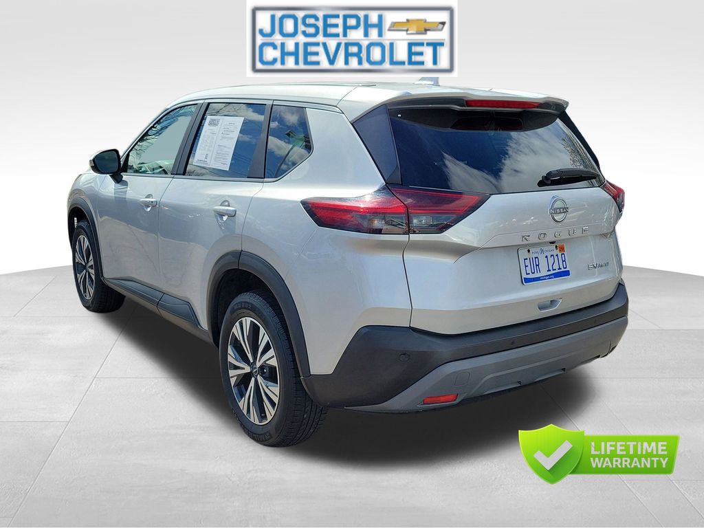 View vehicle photo 3