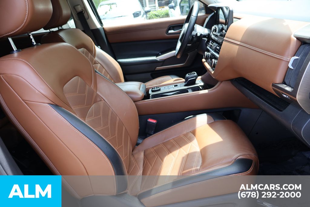 Used 2023 Beige Nissan Platinum image 28