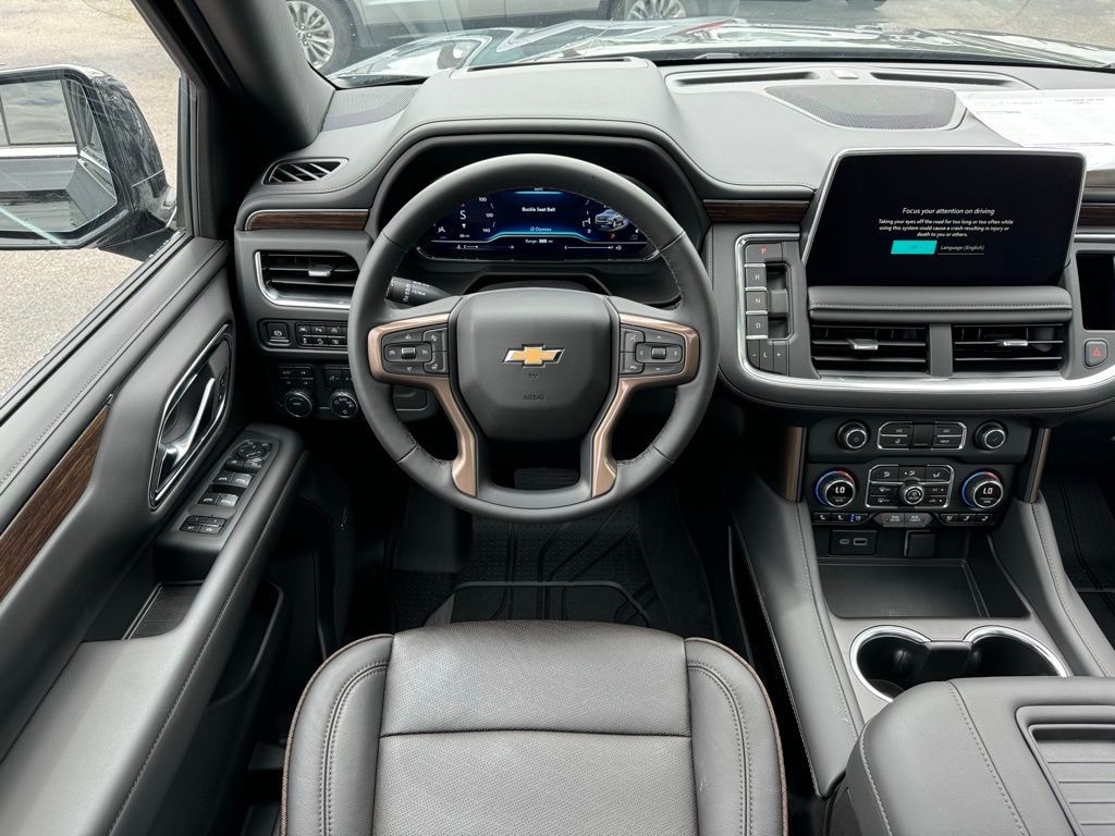 2024 Chevrolet Suburban High Country 17