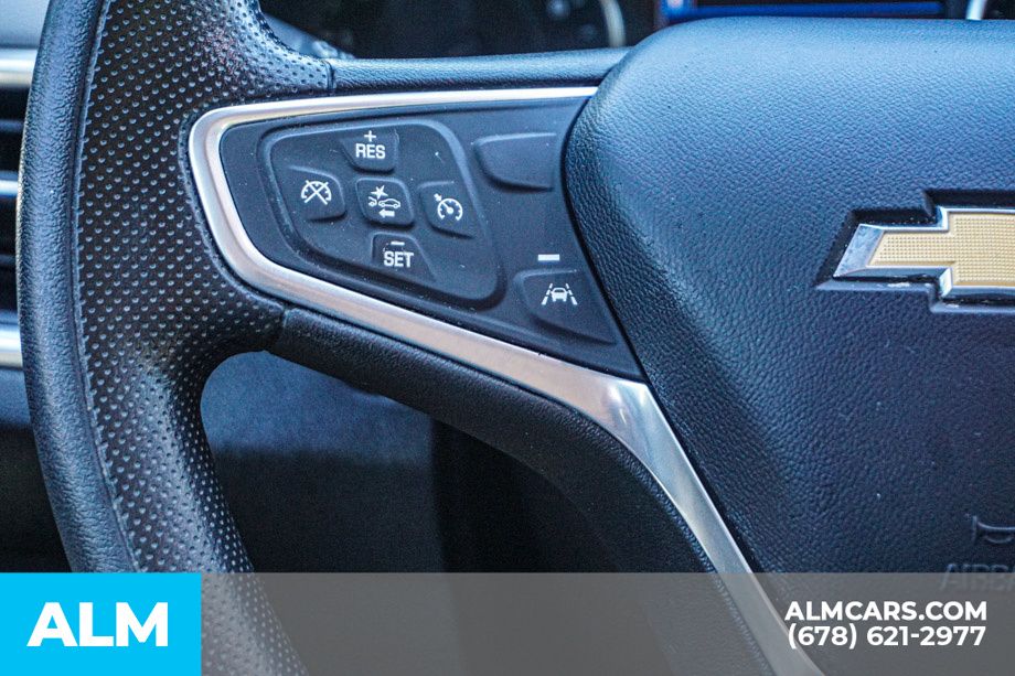 Used 2022 Gray Chevrolet LT image 29