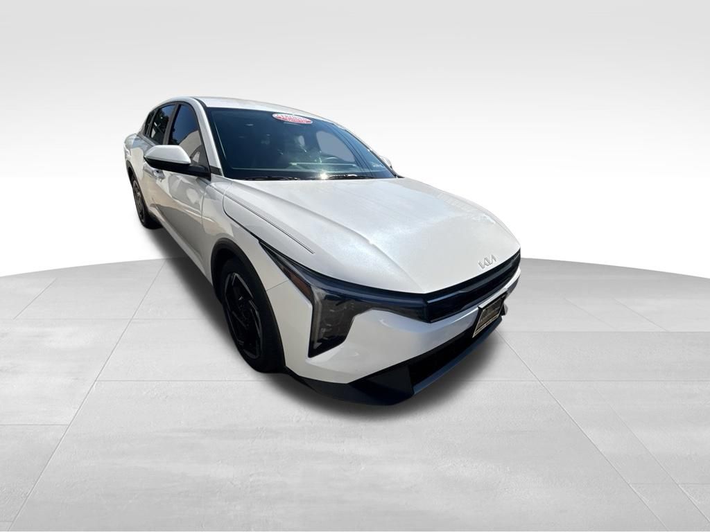 Certified Used 2025 White Kia EX image 10