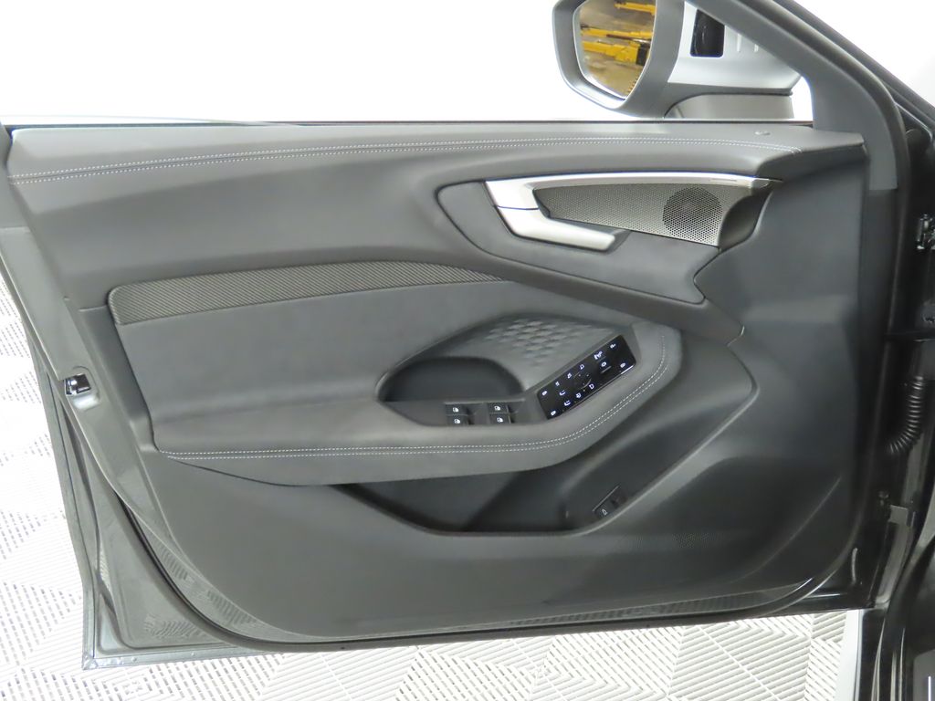 Thumbnail: 2025 Audi S5 - 25