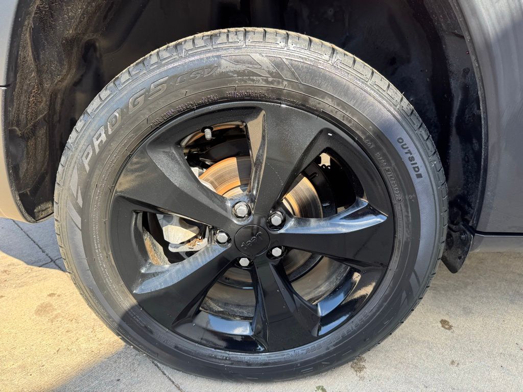 Used Car 2021 Jeep Cherokee  Altitude For Sale Under $20,000 In Georgetown, Texas
