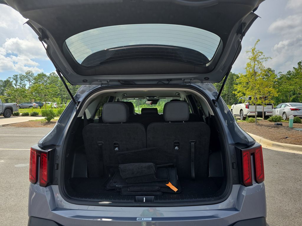 2024 Everlasting Silver Kia Sorento S FWD SUV