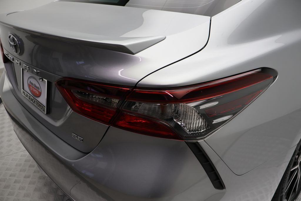 Thumbnail: 2023 Toyota Camry - 9