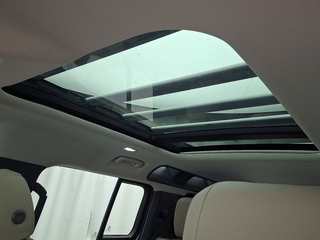 Thumbnail: 2023 Land Rover Defender - 14