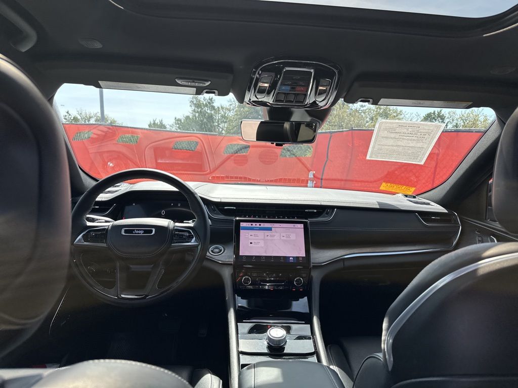 Used Car 2023 Jeep Grand Cherokee  Overland For Sale Under $40,000 In Austin, Texas