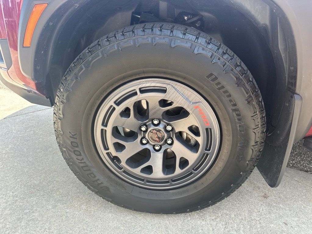 Used 2025 Nissan Frontier Truck