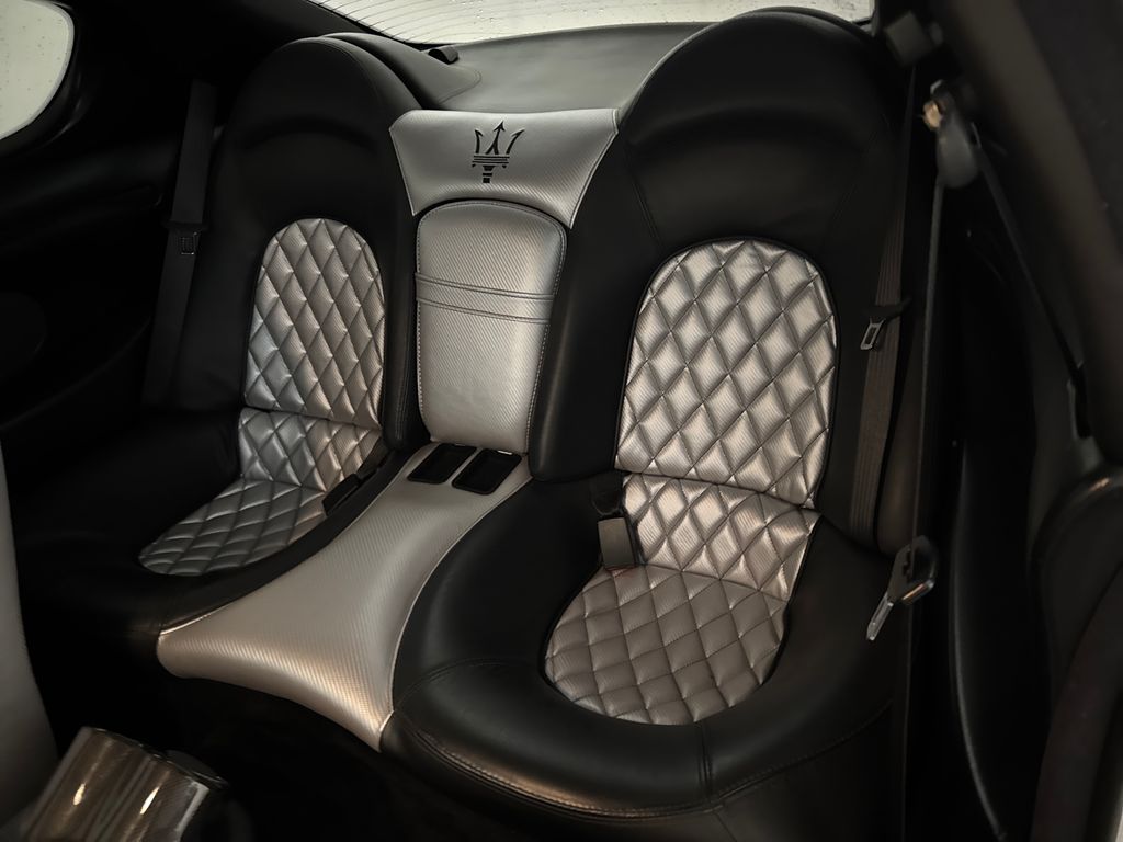 Used 2006  Maserati LE image 27