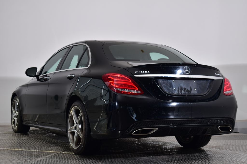 Thumbnail: 2016 Mercedes-Benz C-Class - 3