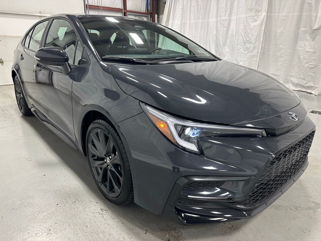 2025 Toyota Corolla SE FWD