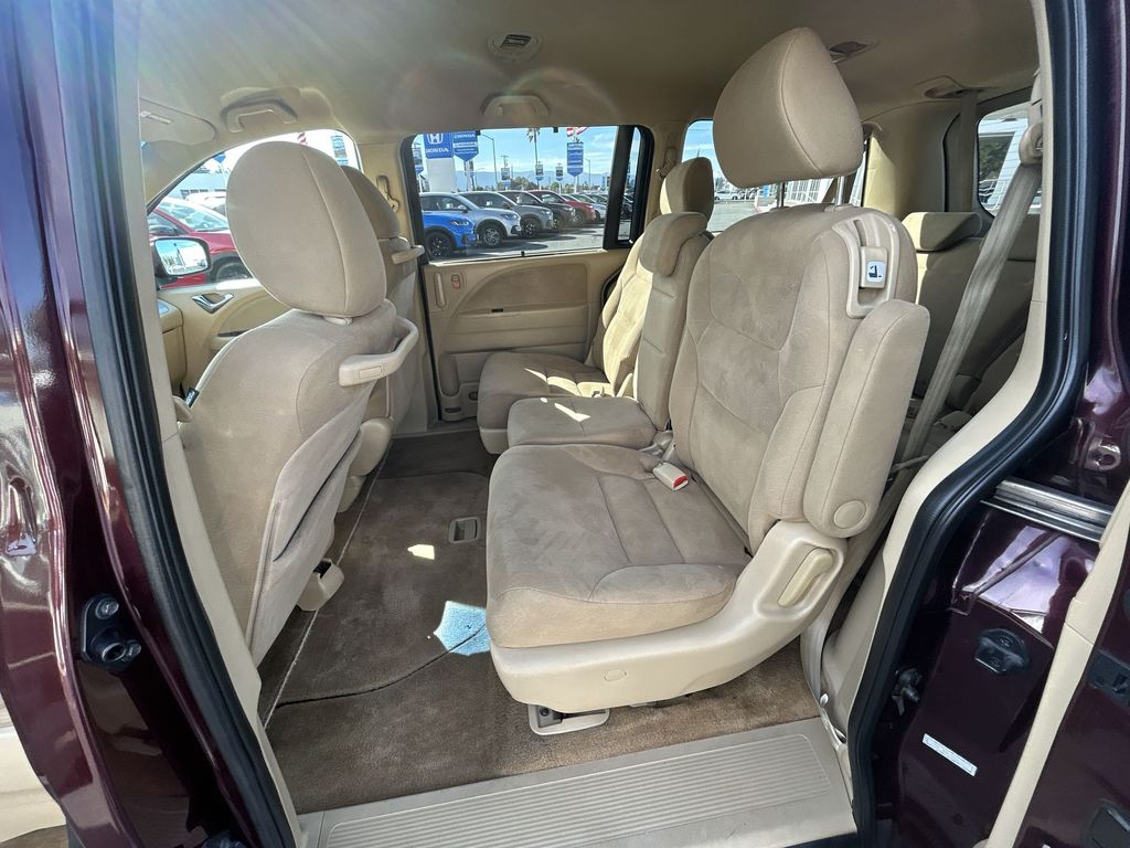 Thumbnail: 2010 Honda Odyssey - 20