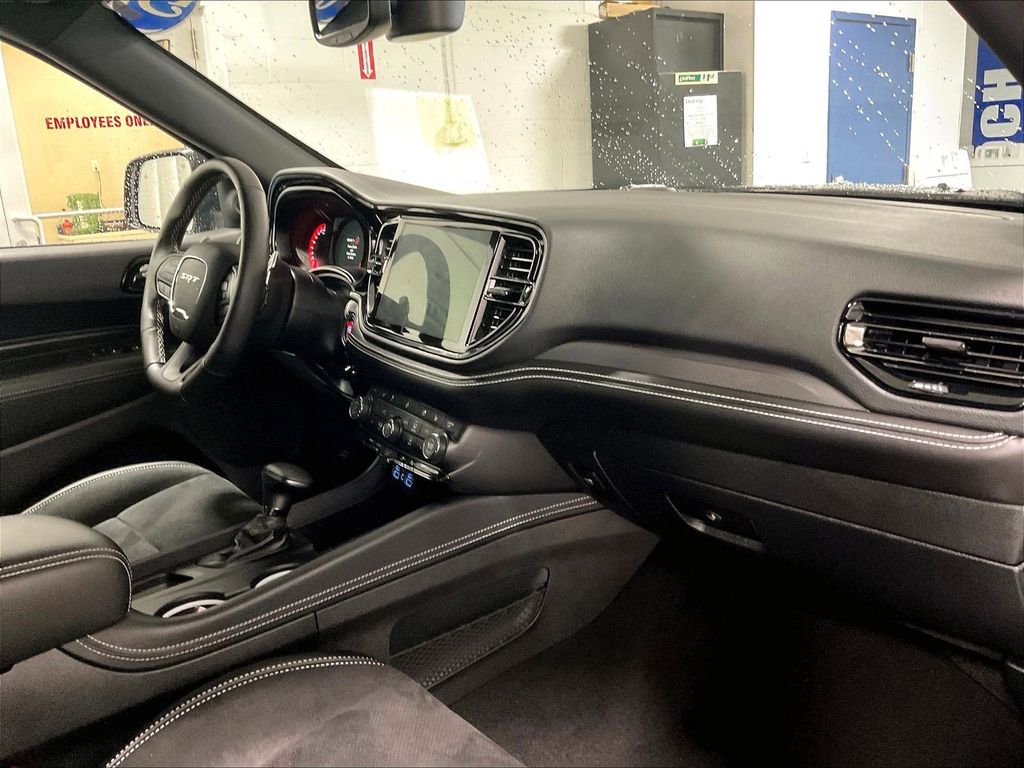 2025 Dodge Durango — photo 14
