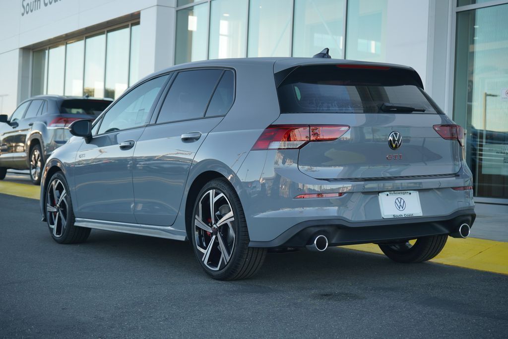 Thumbnail: 2026 Volkswagen Golf - 3