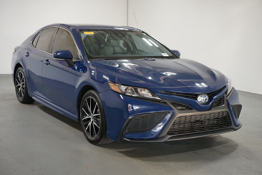 Thumbnail: 2024 Toyota Camry - 3