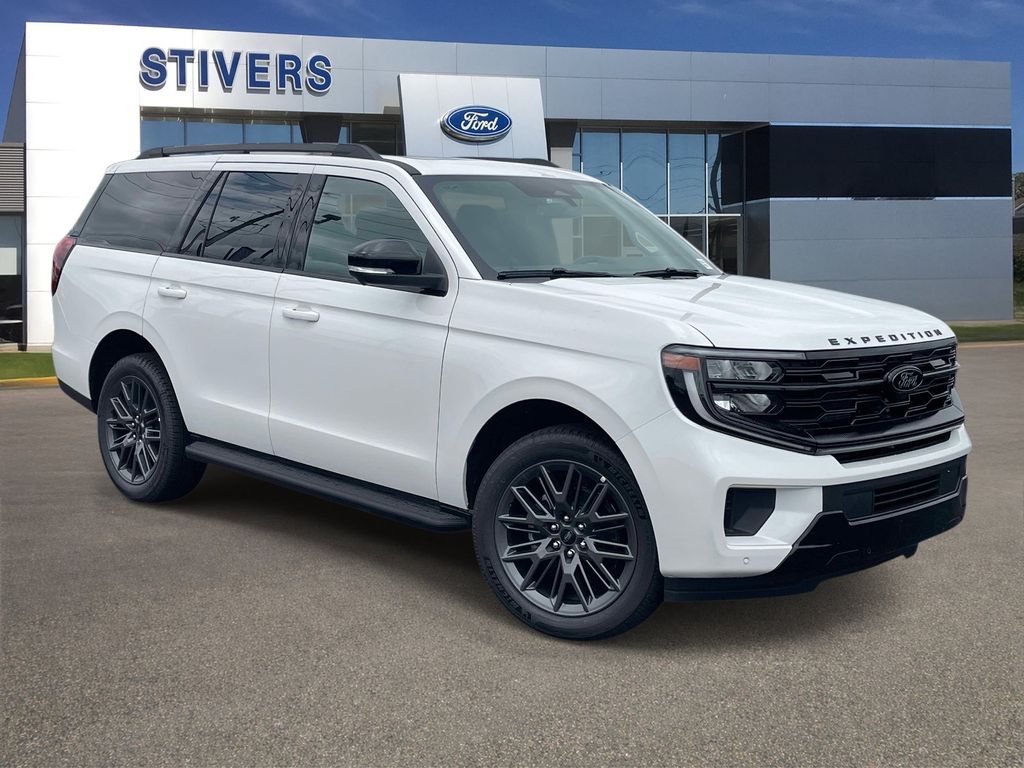 Star White Metallic Tri-Coat 2026 Ford Expedition SUV / Crossover Four-Wheel Drive Automatic