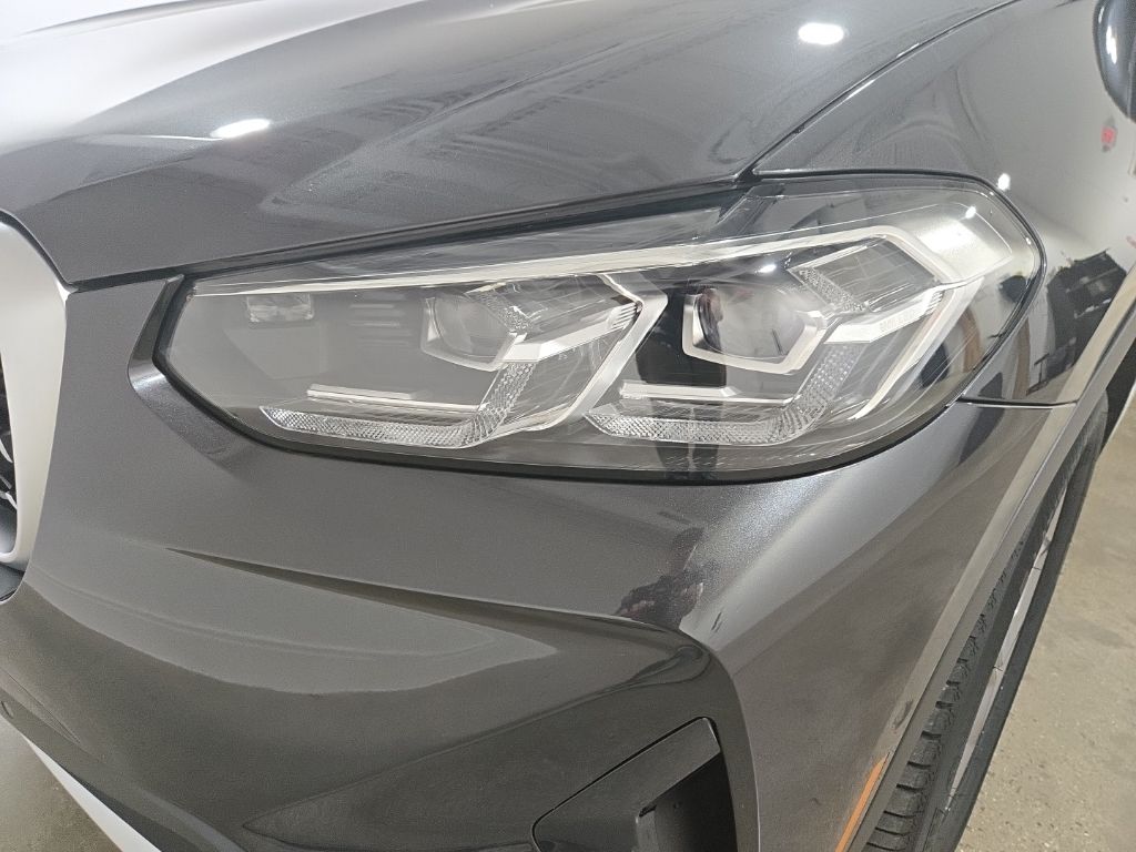 Used 2023 Gray BMW xDrive30i image 25