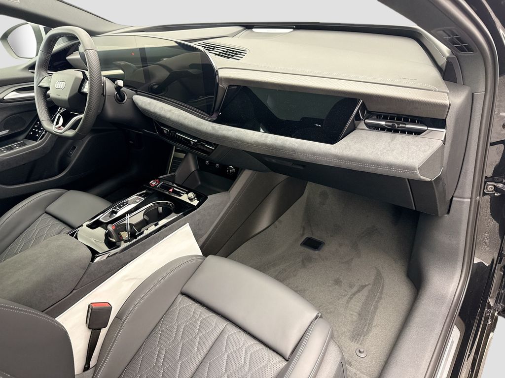 Thumbnail: 2025 Audi e-tron S - 14