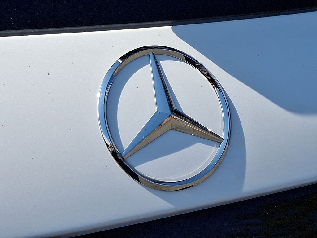 Thumbnail: 2026 Mercedes-Benz GLC - 29