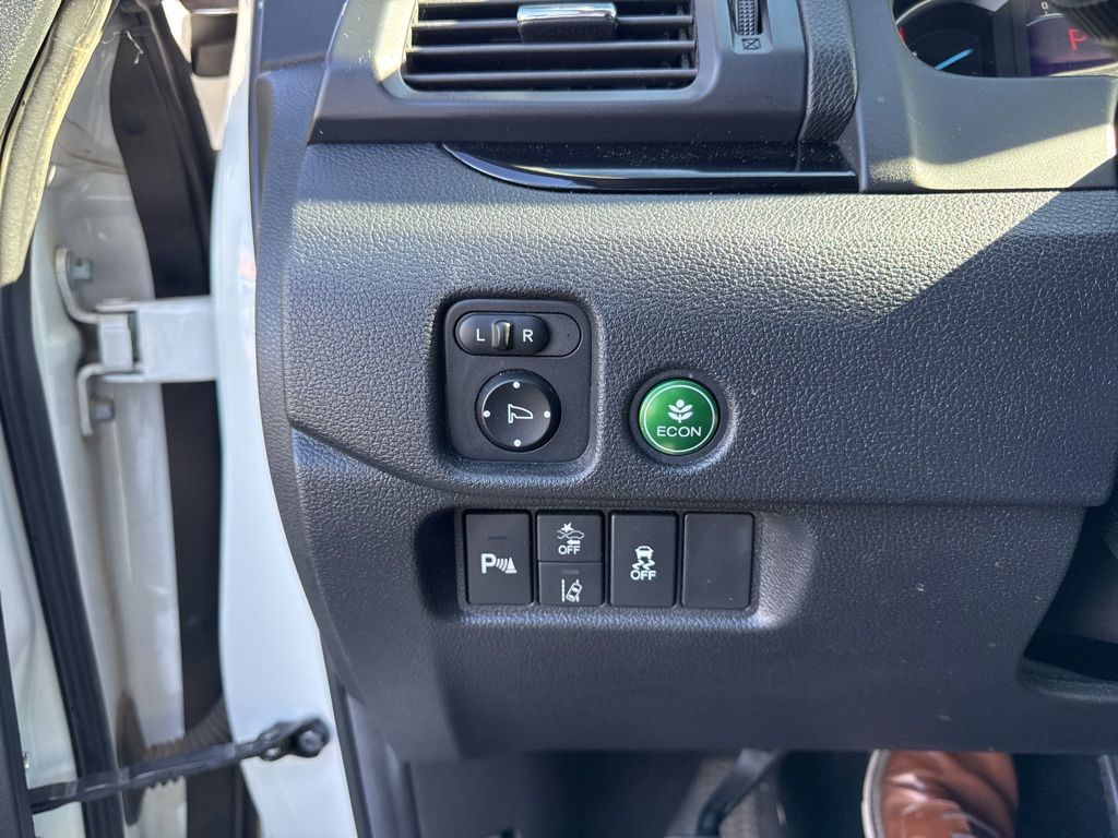 Thumbnail: 2019 Honda Pilot - 21