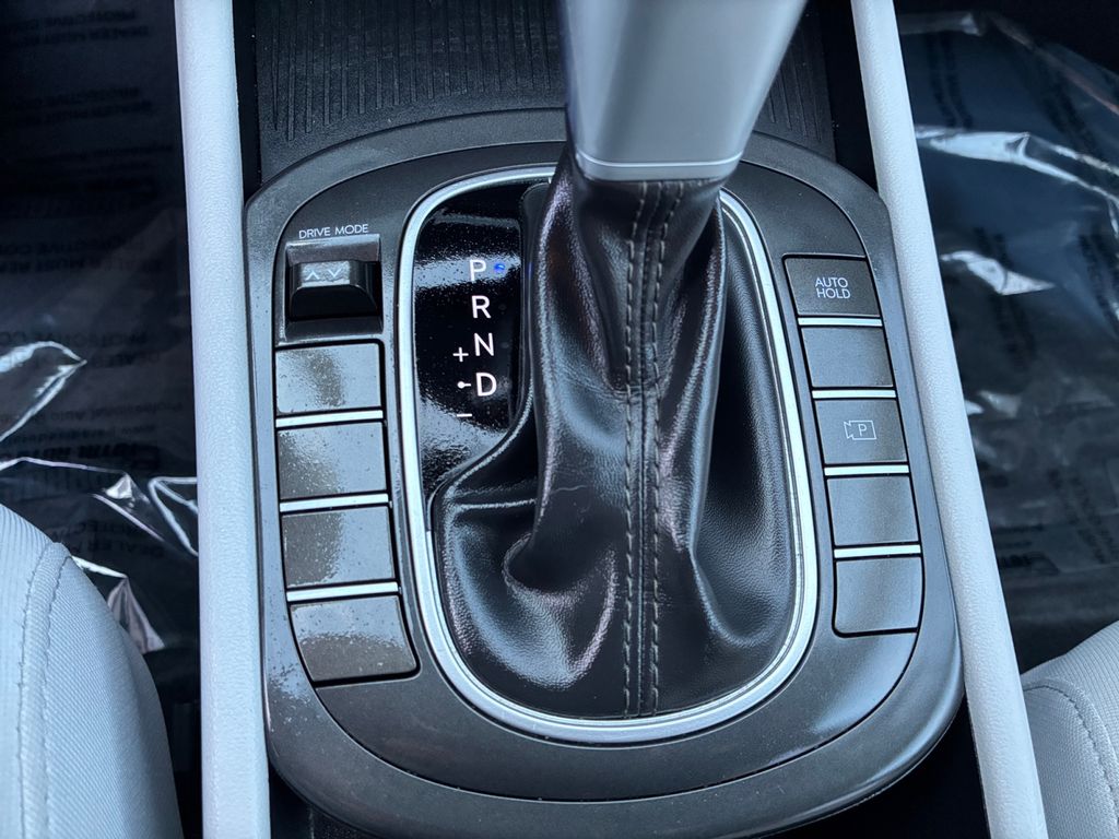 Used Car 2025 Hyundai Kona  Sel For Sale Under $20,000 In Austin, Texas