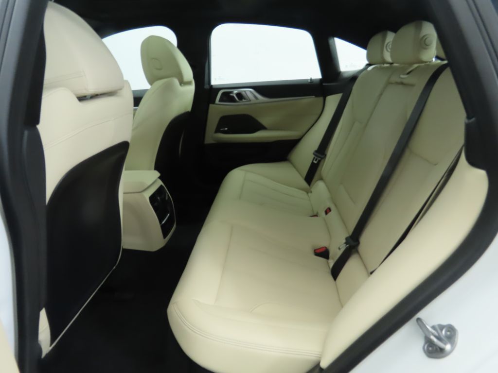 2025 BMW i4 eDrive40 22