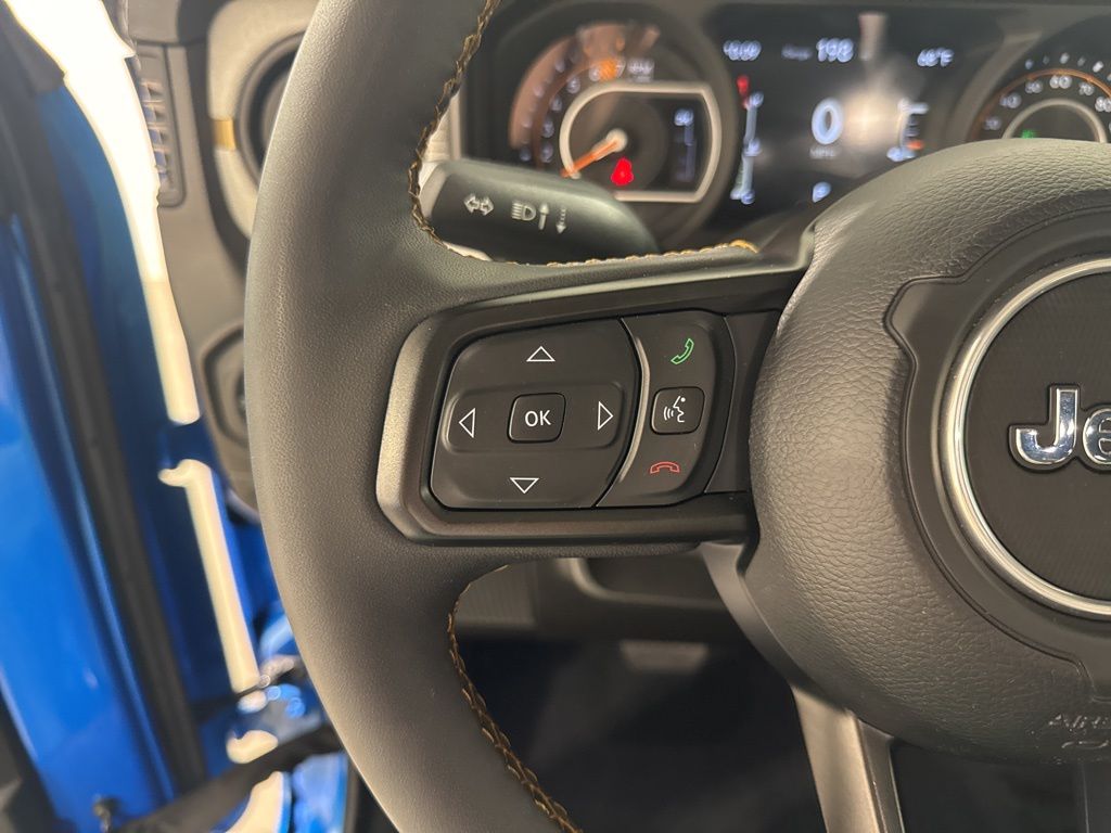 Hydro Blue Pearl Coat 2024 Jeep Wrangler Willys 4-Door 4WD SUV / Crossover Four-Wheel Drive 8-Speed Automatic