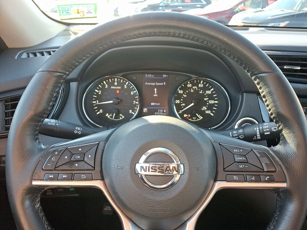 Thumbnail: 2018 Nissan Rogue - 19