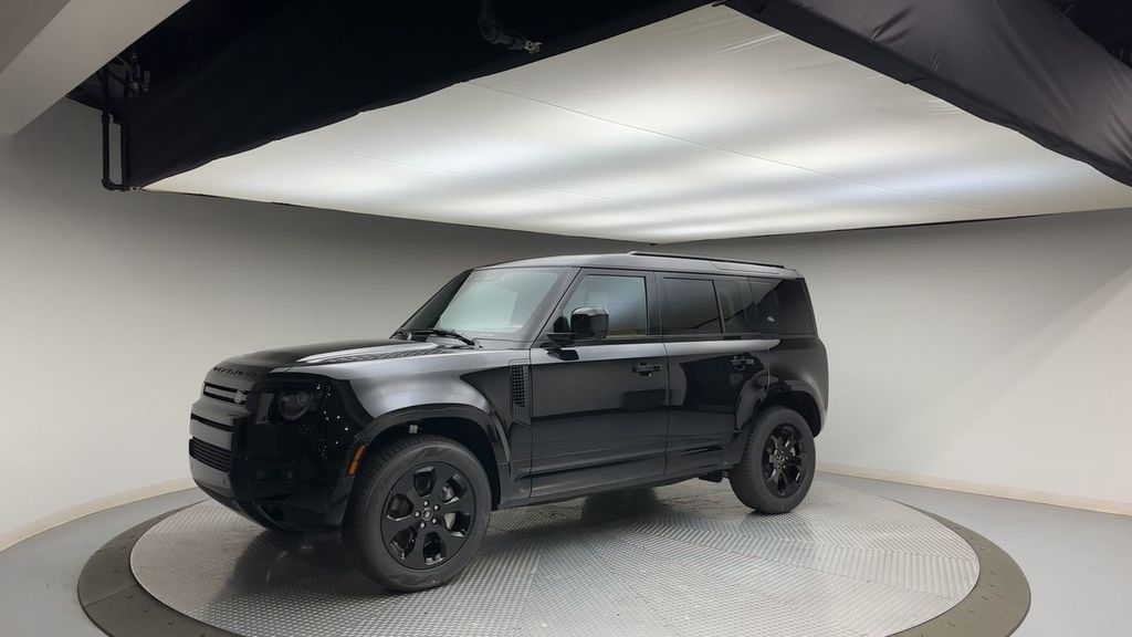 Thumbnail: 2024 Land Rover Defender - 4