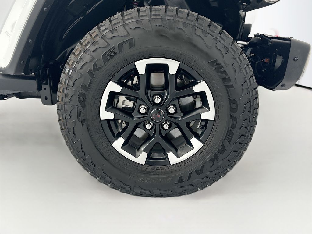 Thumbnail: 2024 Jeep Gladiator - 31