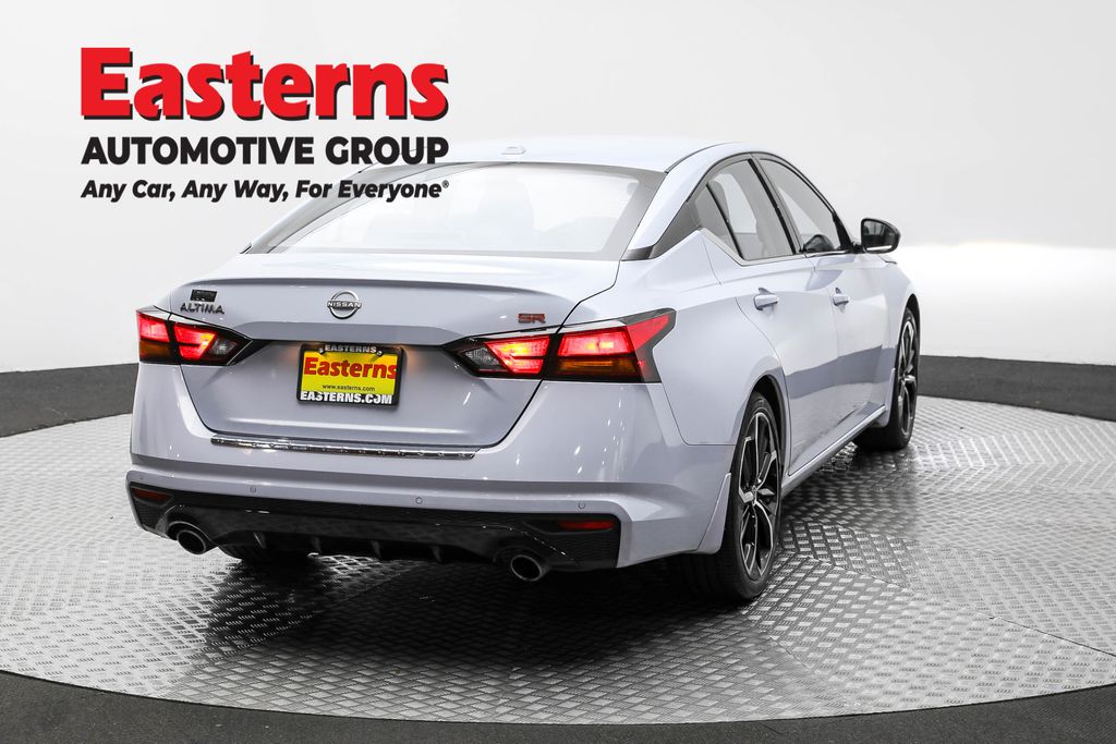 2023 Nissan Altima SR - Photo 5