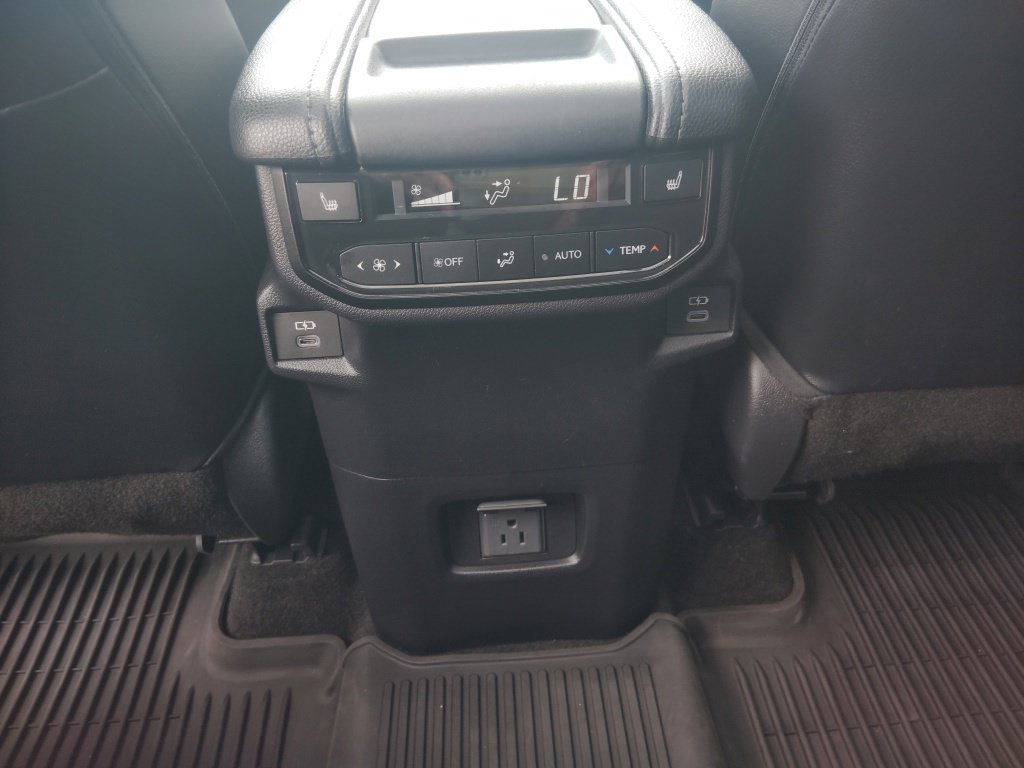 Used 2024 Toyota Grand Highlander SUV