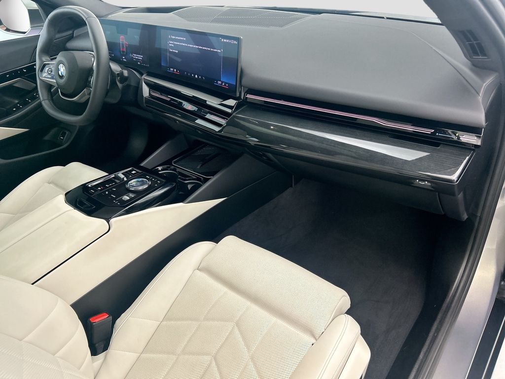 Thumbnail: 2025 BMW 5 Series - 19