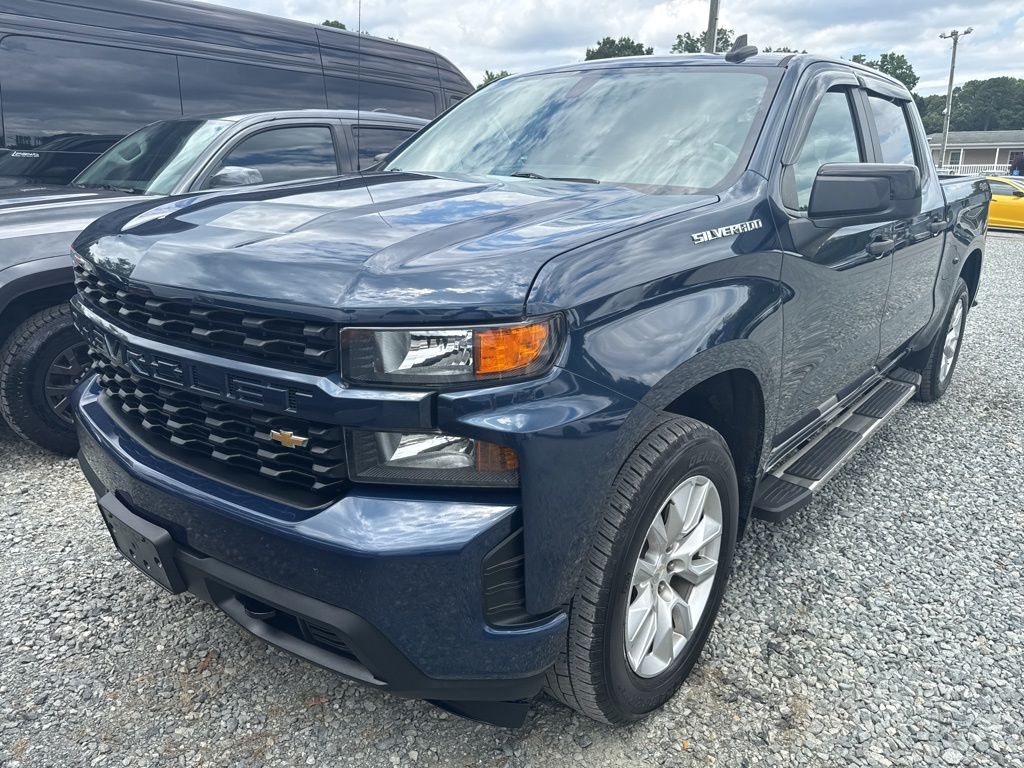 2020 Chevrolet Silverado 1500 Custom 4X4 Crew Cab Short Box's photo