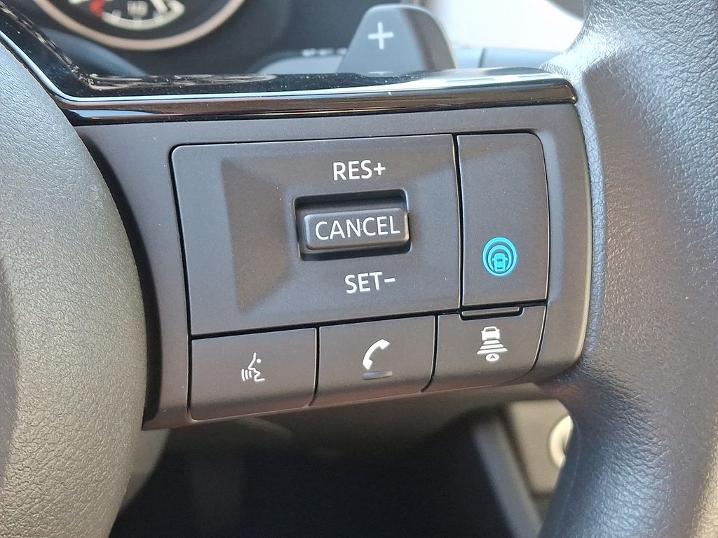 Thumbnail: 2023 Nissan Rogue - 22