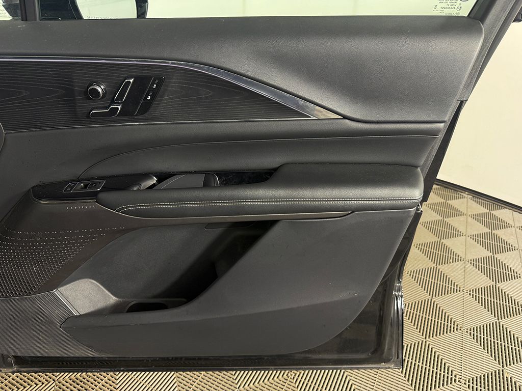 Used 2024 Black Cadillac Luxury image 25
